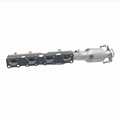 Magnaflow 05-06 Nissan Titan 5.6L Direct Fit Converter 5582357 5582357 360 Degree Image Set