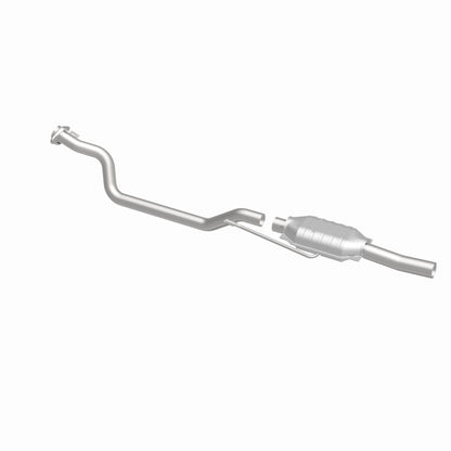 MagnaFlow Ford Standard Grade Federal / EPA Compliant Direct-Fit Catalytic Converter 93301 360 Degree Image Set