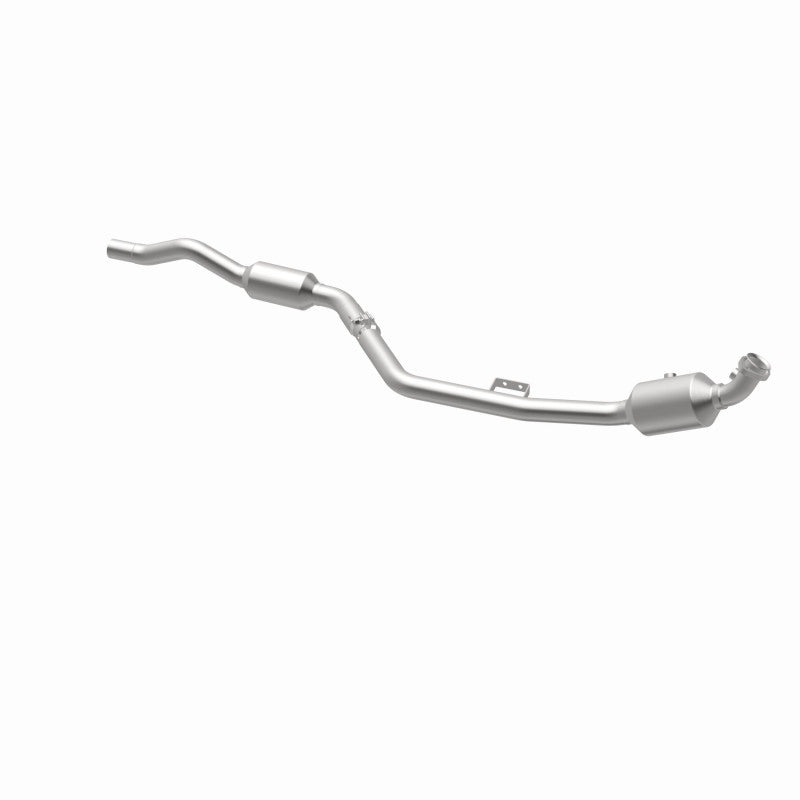 MagnaFlow Mercedes-Benz E350 OEM Grade Federal / EPA Compliant Direct-Fit Catalytic Converter 51666 360 Degree Image Set