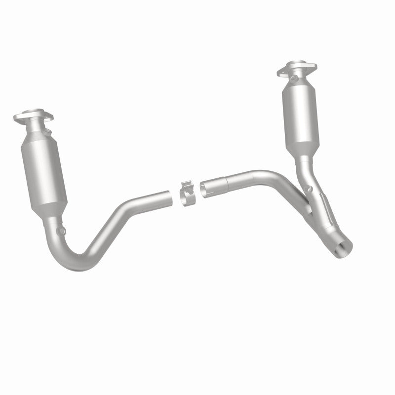 MagnaFlow California Grade CARB Compliant Direct-Fit Catalytic Converter 5551832 360 Degree Image Set