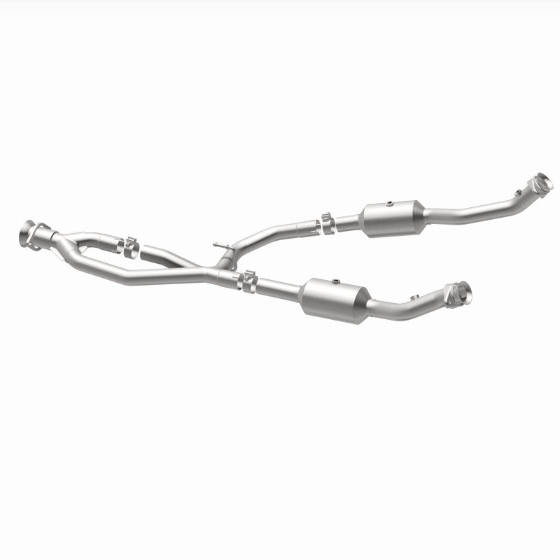 Magnaflow 20-21 Ford Transit-150 Single Underbody V6 3.5L RWD Direct-Fit Catalytic Converter 280248 280248 360 Degree Image Set
