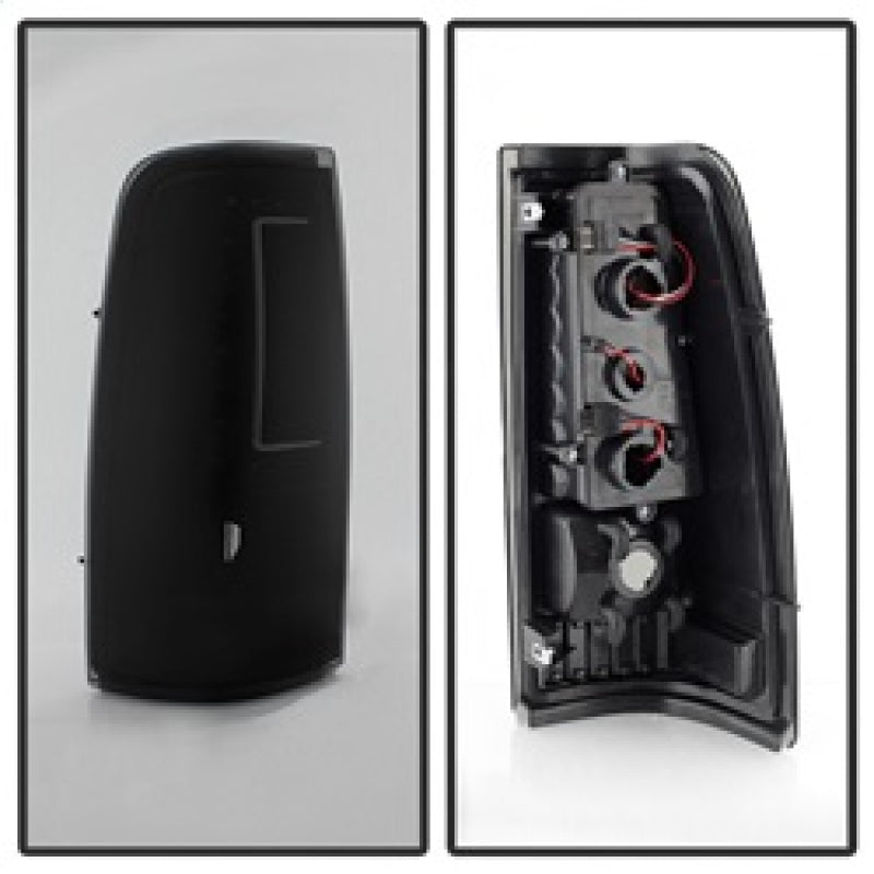 SPYDER xTune 03-06 Chevy Silverado 1500 (w/o Stepside) LED Tail Lights - Blk Smoke (ALT-ON-CS03-G2-LED-BSM) 9039218 9039218 Photo - Unmounted