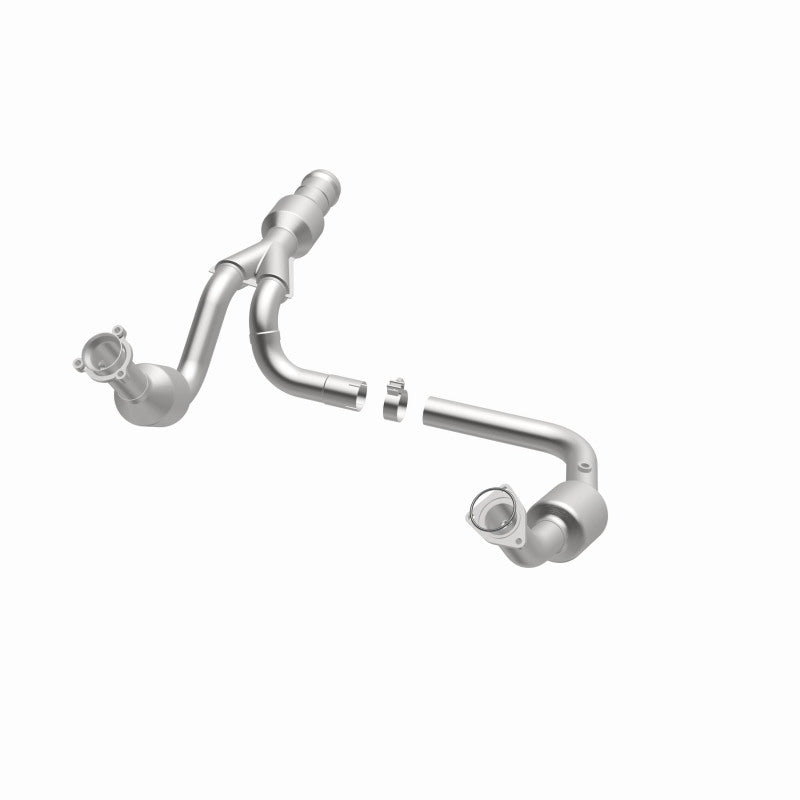 MagnaFlow OEM Grade Federal / EPA Compliant Direct-Fit Catalytic Converter 52616 360 Degree Image Set
