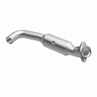 MagnaFlow Ford F-150 OEM Grade Federal / EPA Compliant Direct-Fit Catalytic Converter 21-467 360 Degree Image Set