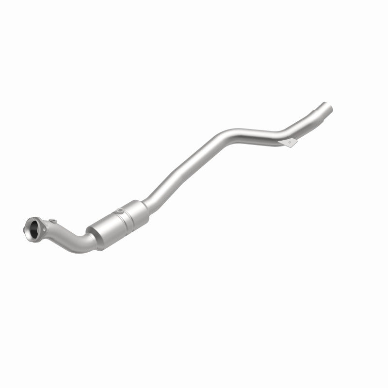 MagnaFlow OEM Grade Federal / EPA Compliant Direct-Fit Catalytic Converter 52100 360 Degree Image Set