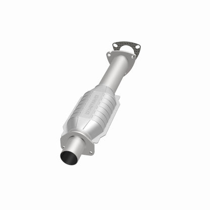 MagnaFlow Standard Grade Federal / EPA Compliant Direct-Fit Catalytic Converter 93483 360 Degree Image Set