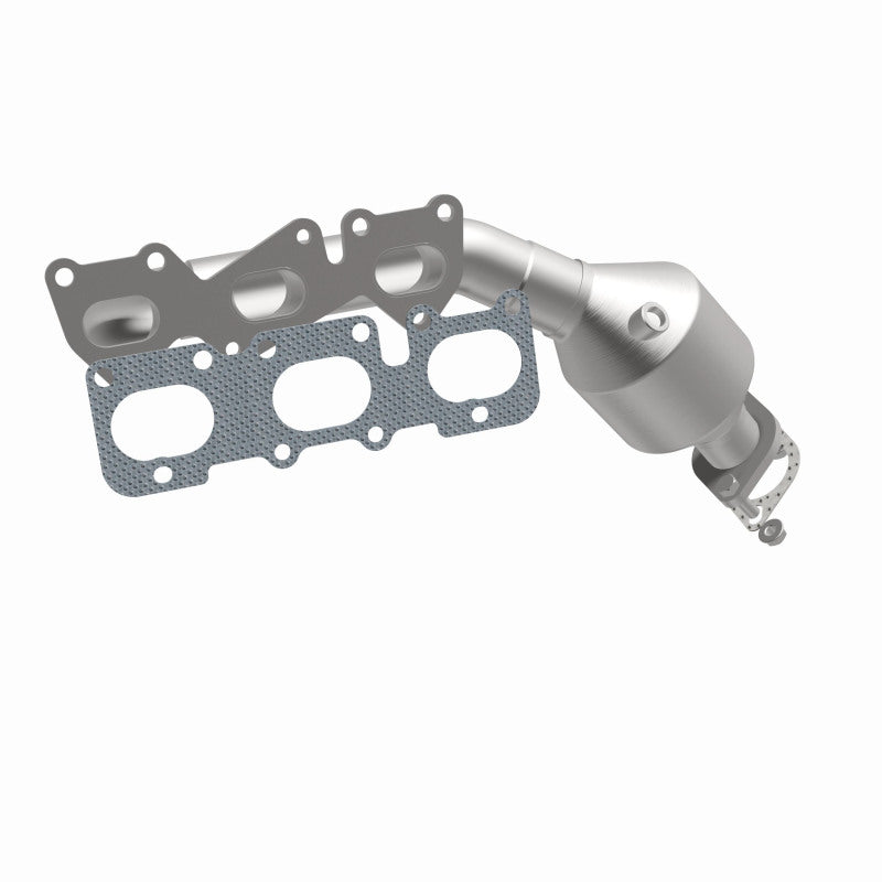 MagnaFlow Kia Borrego OEM Grade Federal / EPA Compliant Manifold Catalytic Converter 51401 360 Degree Image Set
