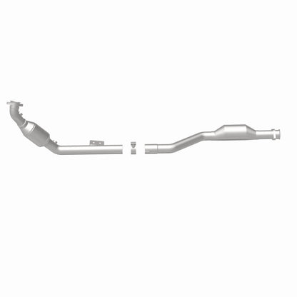 MagnaFlow Mercedes-Benz California Grade CARB Compliant Direct-Fit Catalytic Converter 551519 360 Degree Image Set
