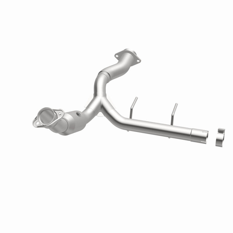 MagnaFlow Ford F-150 OEM Grade Federal / EPA Compliant Direct-Fit Catalytic Converter 21-470 360 Degree Image Set