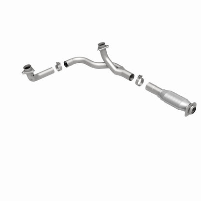 MagnaFlow Standard Grade Federal / EPA Compliant Direct-Fit Catalytic Converter 93444 360 Degree Image Set