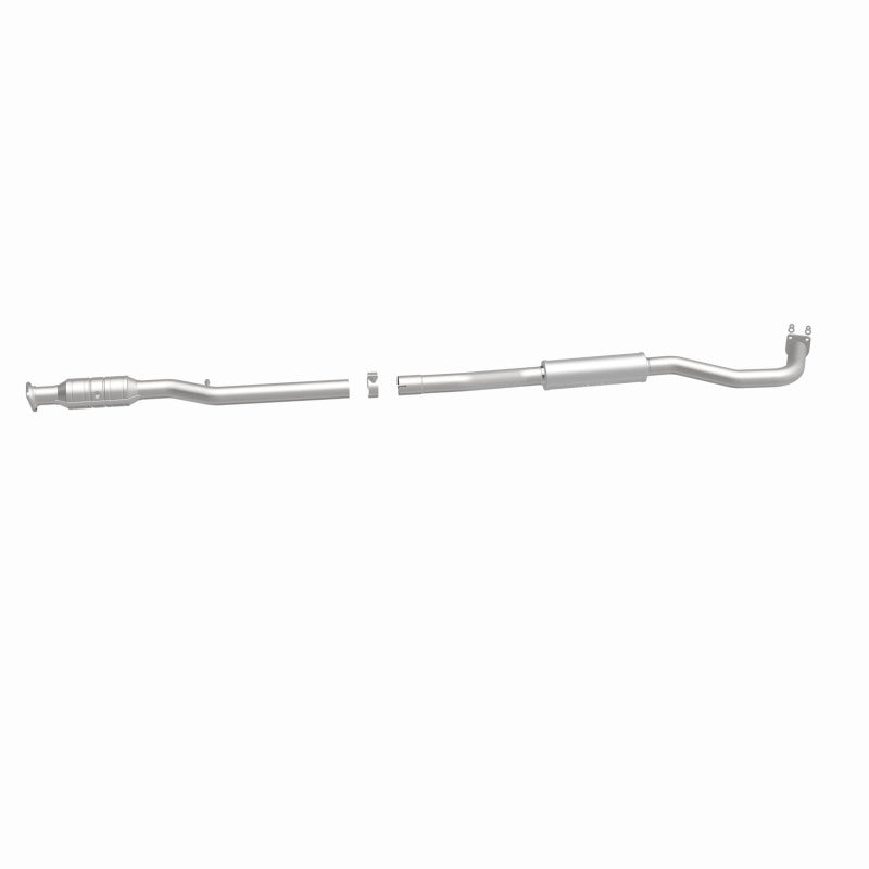 MagnaFlow Mitsubishi Outlander OEM Grade Federal / EPA Compliant Direct-Fit Catalytic Converter 51539 360 Degree Image Set