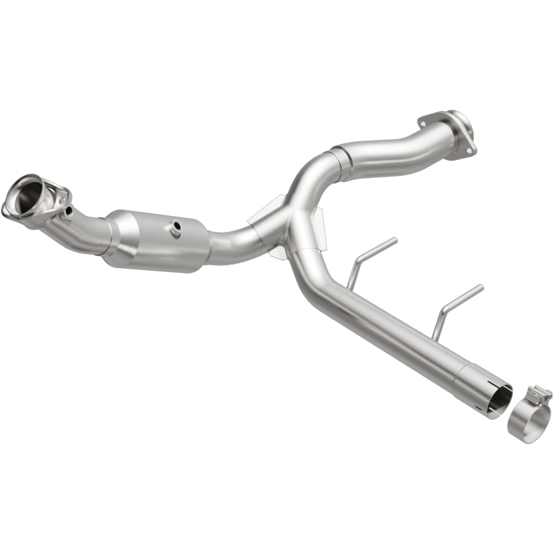 MagnaFlow Ford F-150 OEM Grade Federal / EPA Compliant Direct-Fit Catalytic Converter 21-470 Photo - Primary