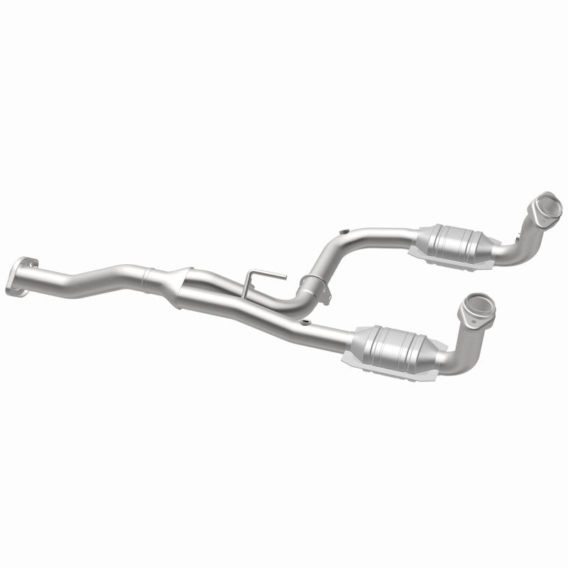 MagnaFlow Jeep Liberty HM Grade Federal / EPA Compliant Direct-Fit Catalytic Converter 23957 360 Degree Image Set