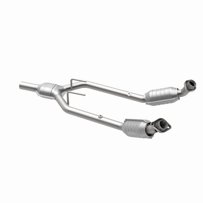 MagnaFlow California Grade CARB Compliant Direct-Fit Catalytic Converter 444080 360 Degree Image Set