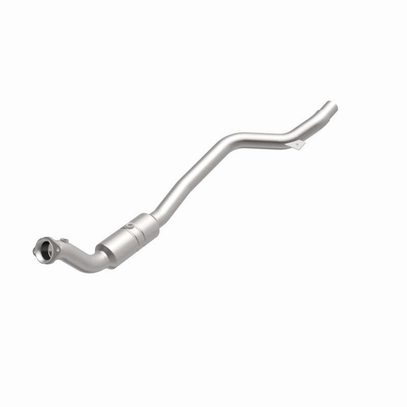 MagnaFlow OEM Grade Federal / EPA Compliant Direct-Fit Catalytic Converter 52100 360 Degree Image Set