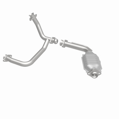 MagnaFlow Standard Grade Federal / EPA Compliant Direct-Fit Catalytic Converter 93360 360 Degree Image Set