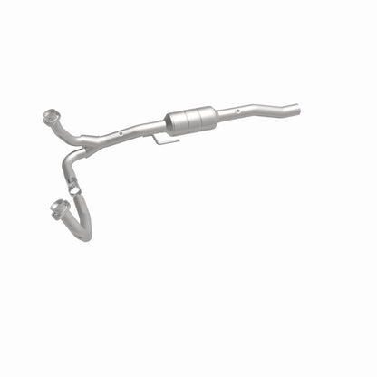 MagnaFlow Dodge Durango HM Grade Federal / EPA Compliant Direct-Fit Catalytic Converter 93216 360 Degree Image Set
