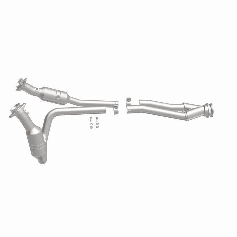 MagnaFlow Ford California Grade CARB Compliant Direct-Fit Catalytic Converter 5551436 360 Degree Image Set