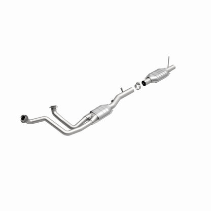 MagnaFlow Ford HM Grade Federal / EPA Compliant Direct-Fit Catalytic Converter 93190 360 Degree Image Set