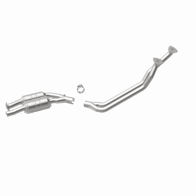 MagnaFlow BMW 525i Standard Grade Federal / EPA Compliant Direct-Fit Catalytic Converter 23808 360 Degree Image Set