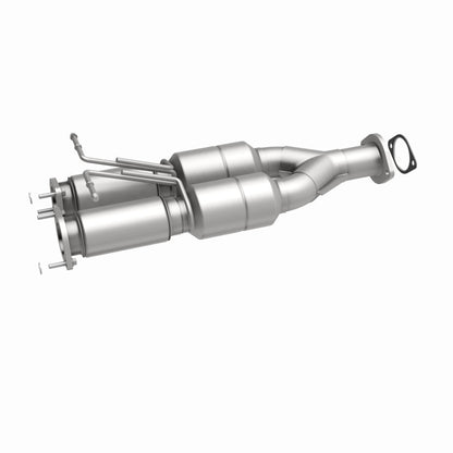 MagnaFlow Volvo XC90 HM Grade Federal / EPA Compliant Direct-Fit Catalytic Converter 24358 360 Degree Image Set