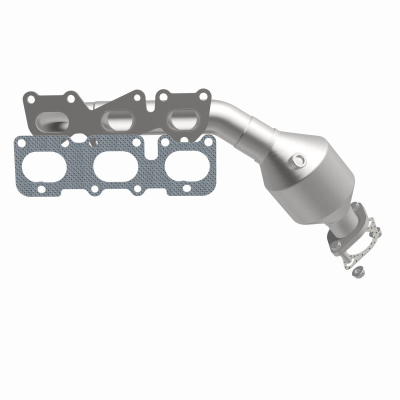 MagnaFlow Kia Borrego OEM Grade Federal / EPA Compliant Manifold Catalytic Converter 51401 360 Degree Image Set