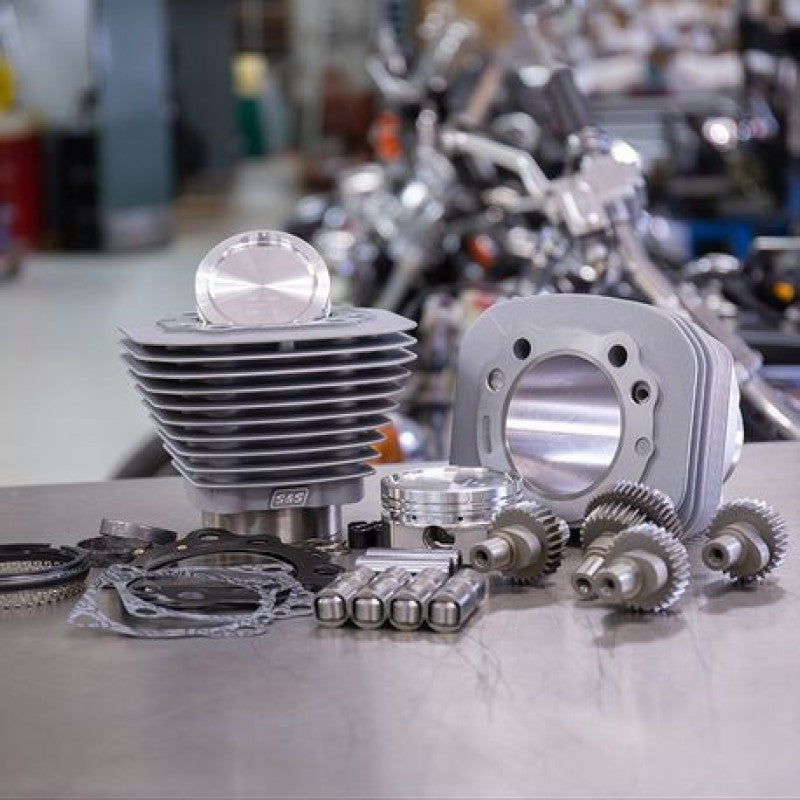 S&S Cycle 00-21 Sportster Models 883cc to 1200cc Hooligan Kit - Silver 910-0700 910-0700 Photo - Primary