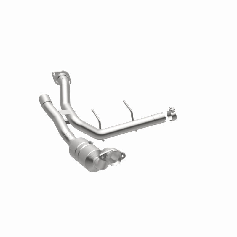 MagnaFlow Ford F-150 OEM Grade Federal / EPA Compliant Direct-Fit Catalytic Converter 52592 360 Degree Image Set