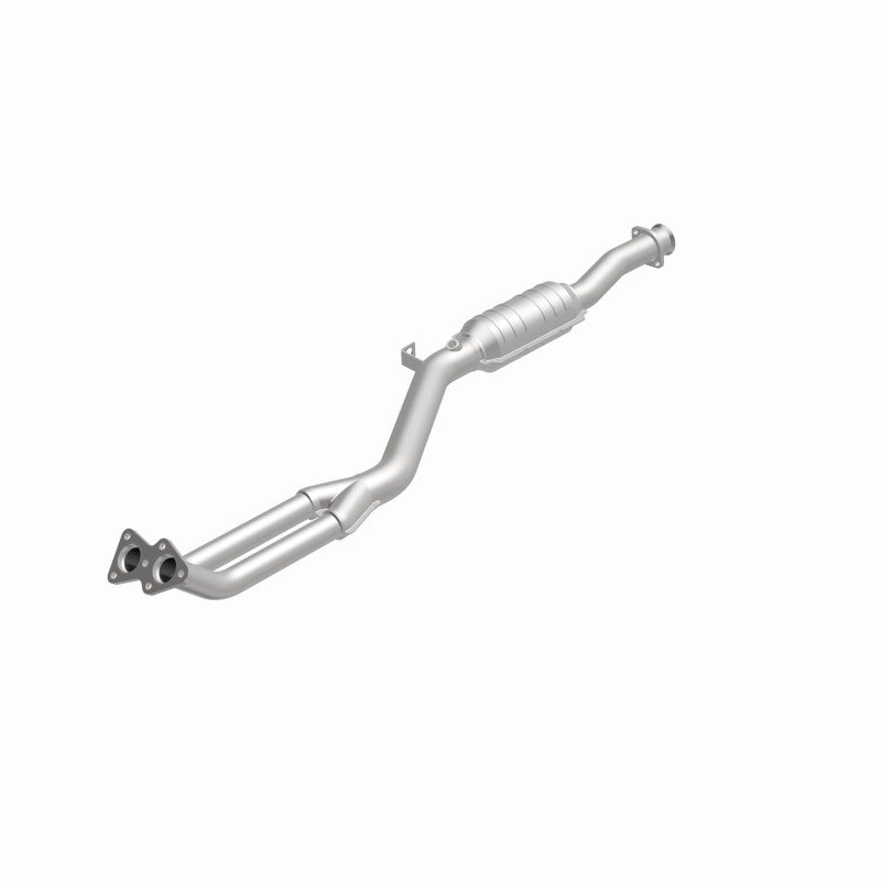 MagnaFlow BMW Standard Grade Federal / EPA Compliant Direct-Fit Catalytic Converter 93684 360 Degree Image Set