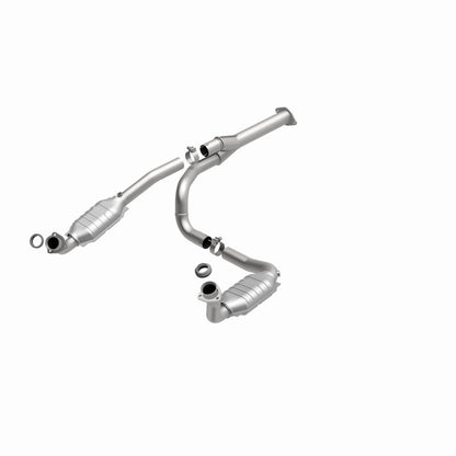 MagnaFlow OEM Grade Federal / EPA Compliant Direct-Fit Catalytic Converter 51510 360 Degree Image Set