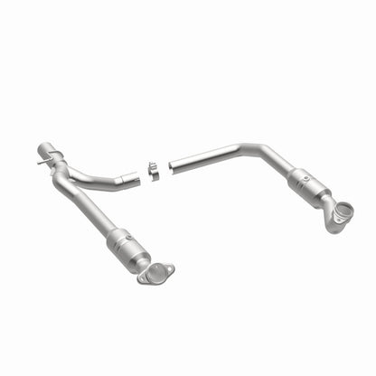MagnaFlow Ford OEM Grade Federal / EPA Compliant Direct-Fit Catalytic Converter 52294 360 Degree Image Set