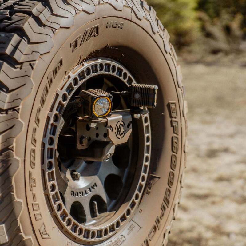 KC HiLiTES 2018+ Jeep Wrangler JL / 2021+ Ford Bronco Raptor Spare Tire Carrier Light Mount 7478 7478 Photo - lifestyle view