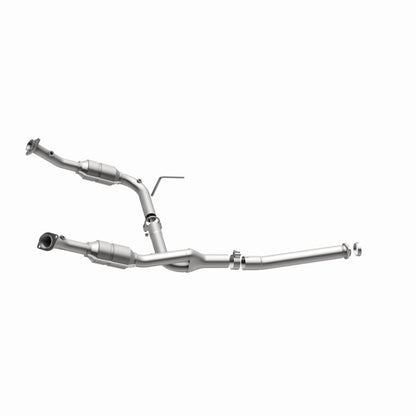 MagnaFlow OEM Grade Federal / EPA Compliant Direct-Fit Catalytic Converter 49406 360 Degree Image Set