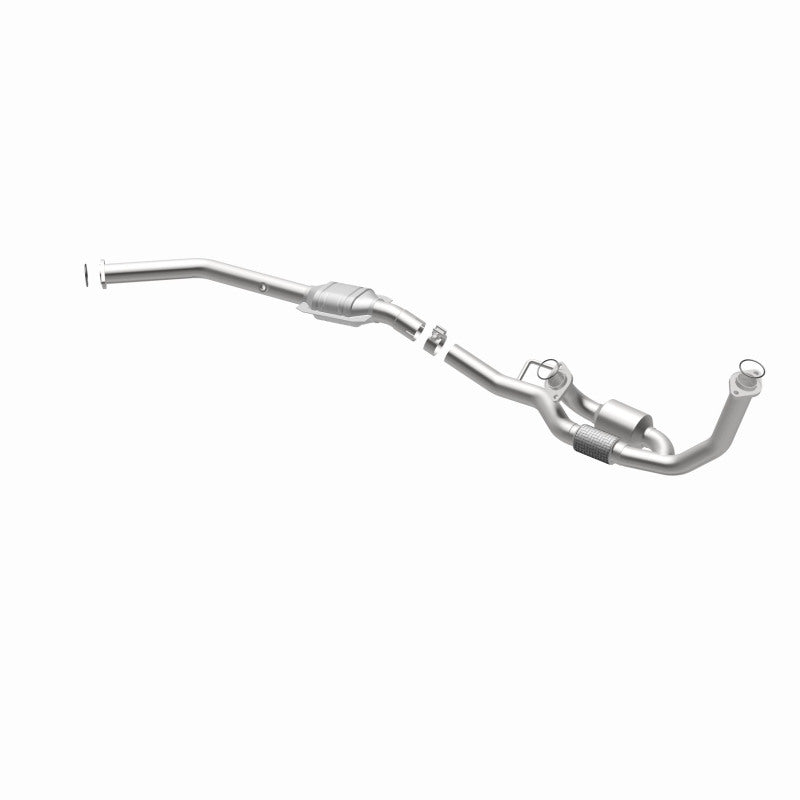 MagnaFlow Toyota Sienna California Grade CARB Compliant Direct-Fit Catalytic Converter 447163 360 Degree Image Set