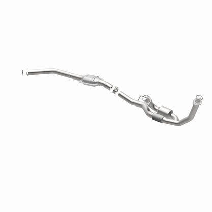 MagnaFlow Toyota Sienna California Grade CARB Compliant Direct-Fit Catalytic Converter 447163 360 Degree Image Set