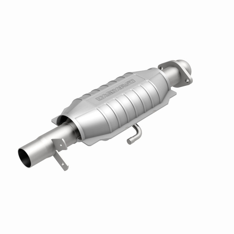 MagnaFlow Standard Grade Federal / EPA Compliant Direct-Fit Catalytic Converter 23439 360 Degree Image Set