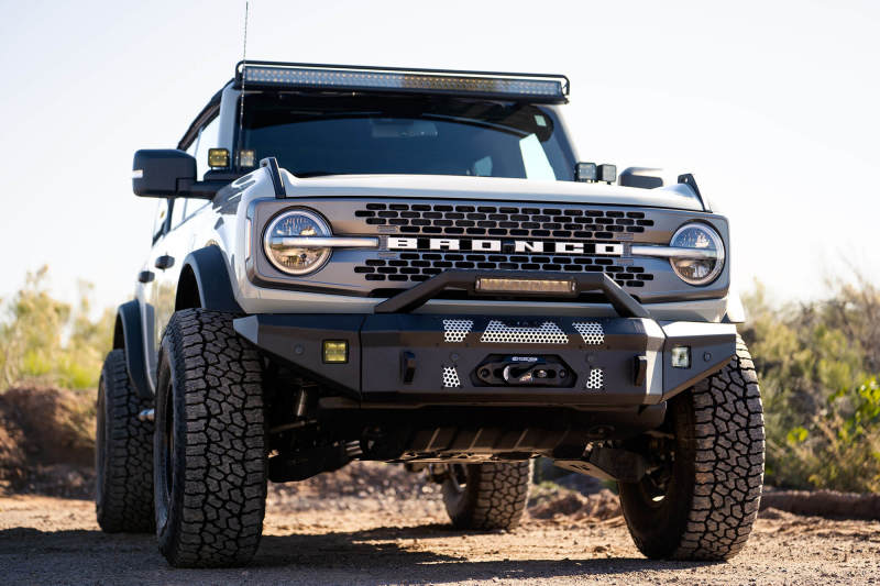 DV8 Offroad 2021+ Ford Bronco Front Bumper Winch Capable w/ Optional Bull Bar/Aux Light Opening FBBR-01 FBBR-01 Photo - lifestyle view