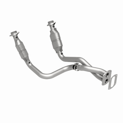 MagnaFlow Ford OEM Grade Federal / EPA Compliant Direct-Fit Catalytic Converter 49911 360 Degree Image Set