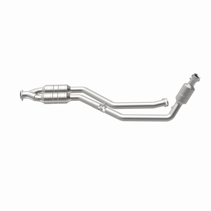 MagnaFlow Mercedes-Benz California Grade CARB Compliant Direct-Fit Catalytic Converter 444059 360 Degree Image Set