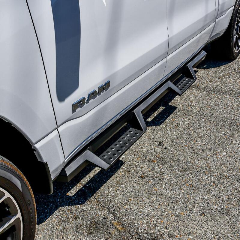 Westin HDX Drop Nerf Step Bars 56-14085 Photo - Mounted