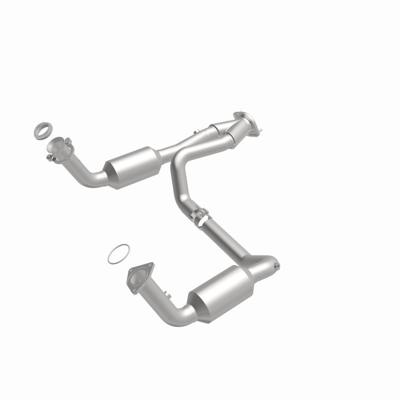 Magnaflow 04-06 Chevrolet Silverado 1500 5.3L Direct Fit Catalytic Converter 4651097 4651097 360 Degree Image Set
