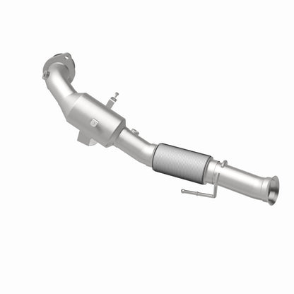MagnaFlow Ford Focus OEM Grade Federal / EPA Compliant Direct-Fit Catalytic Converter 21-427 360 Degree Image Set