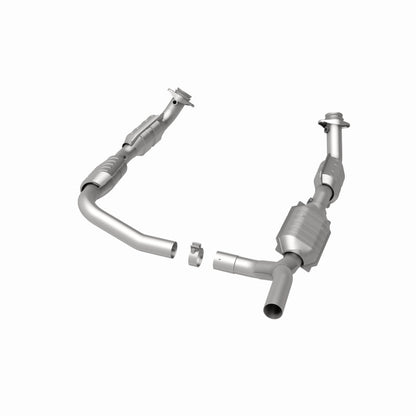 MagnaFlow Ford OEM Grade Federal / EPA Compliant Direct-Fit Catalytic Converter 51640 360 Degree Image Set