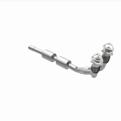 MagnaFlow Volkswagen OEM Grade Federal / EPA Compliant Direct-Fit Catalytic Converter 52289 360 Degree Image Set