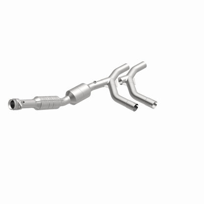 MagnaFlow Ford OEM Grade Federal / EPA Compliant Direct-Fit Catalytic Converter 51310 360 Degree Image Set