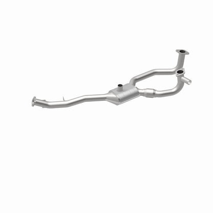 MagnaFlow Subaru Standard Grade Federal / EPA Compliant Direct-Fit Catalytic Converter 23866 360 Degree Image Set