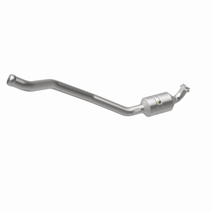 MagnaFlow Mercedes-Benz R350 OEM Grade Federal / EPA Compliant Direct-Fit Catalytic Converter 52178 360 Degree Image Set