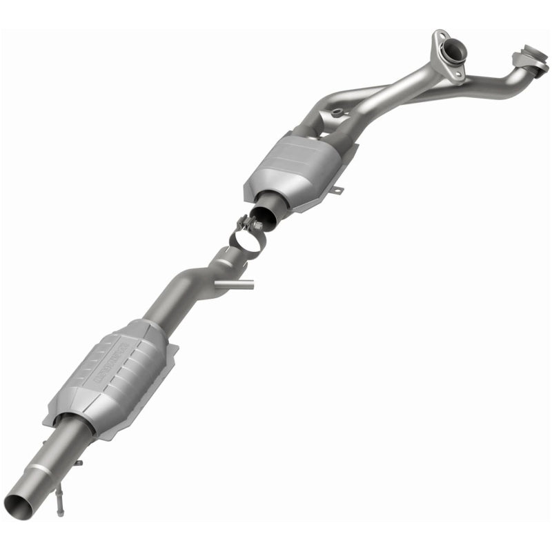 MagnaFlow Ford California Grade CARB Compliant Direct-Fit Catalytic Converter 334302 Photo - out of package