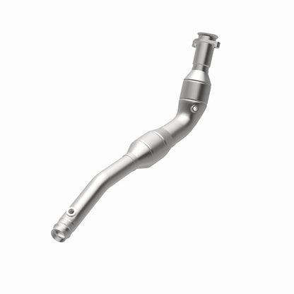 MagnaFlow Land Rover LR4 OEM Grade Federal / EPA Compliant Direct-Fit Catalytic Converter 21-717 360 Degree Image Set