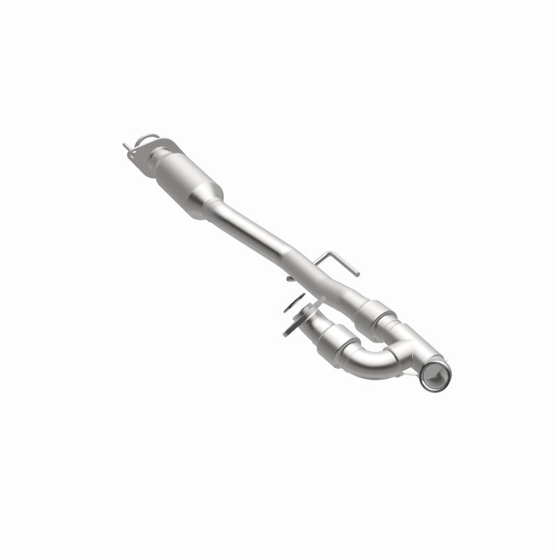 MagnaFlow Nissan Quest OEM Grade Federal / EPA Compliant Direct-Fit Catalytic Converter 52702 360 Degree Image Set